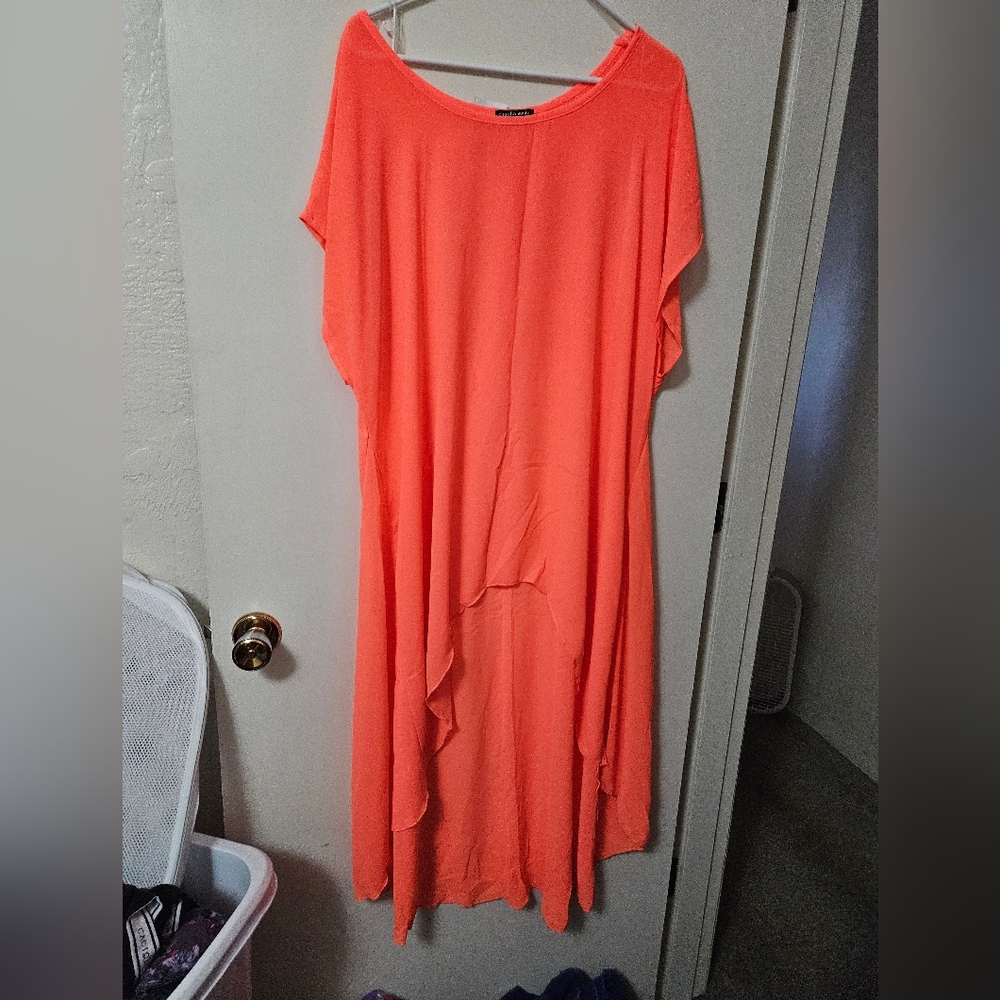 Cha Cha Vente Vibrant Orange Top